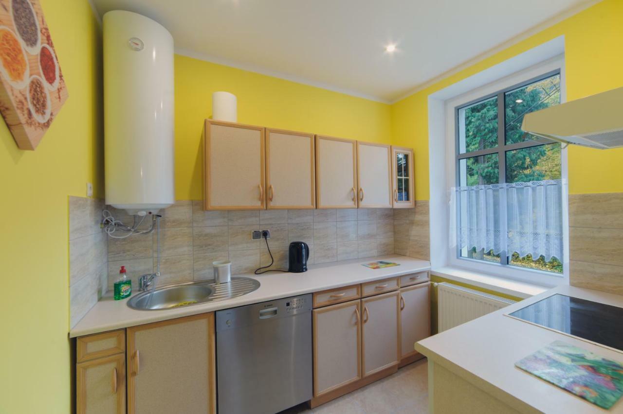 Apartament Grosik Дужники Здрой Екстериор снимка