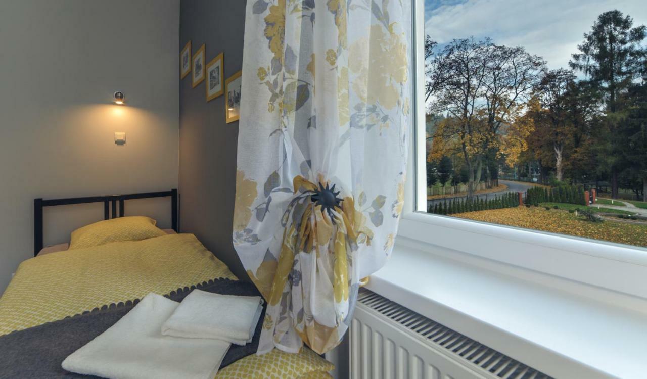 Apartament Grosik Дужники Здрой Екстериор снимка
